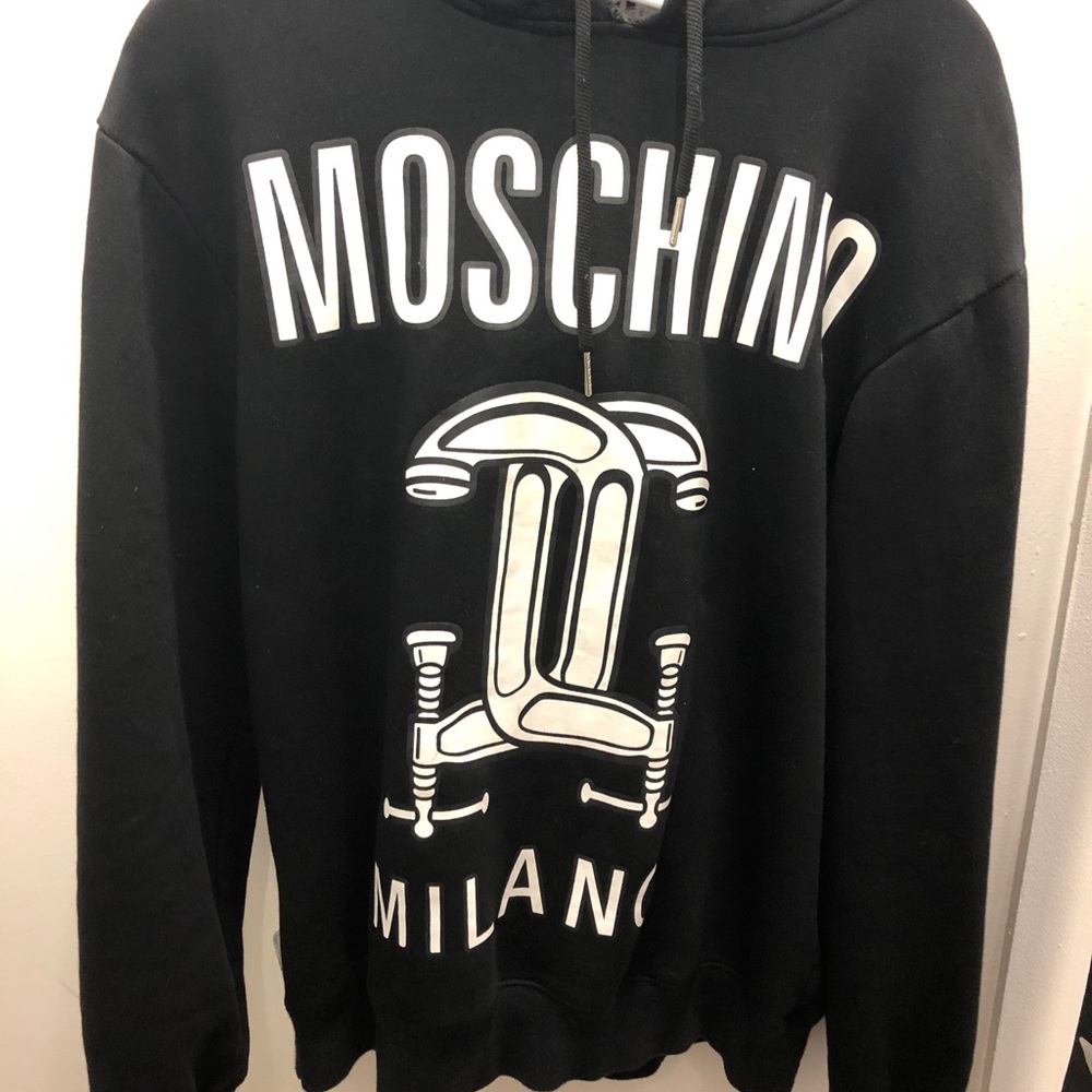 soft and warm Moschino hooded black sweatshirt